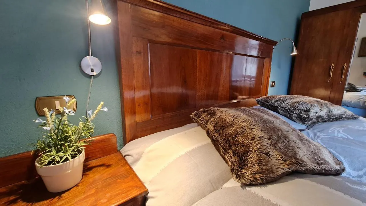 Casa Claudia Pieve Centro Storico Villa Tremosine Italy